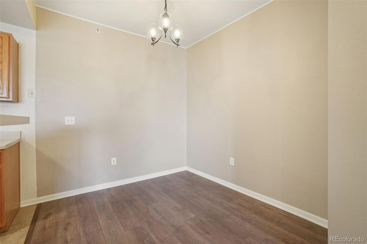 Chandelier, Empty room, Interior, Wood Texture Flooring