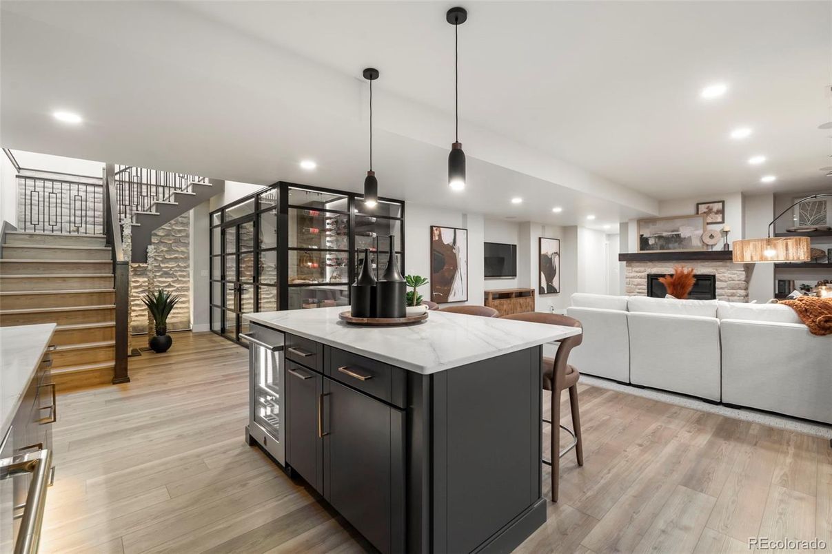 Interior, Kitchen, Living room, Pendant Lights, Recessed Lighting, Wood Texture Flooring