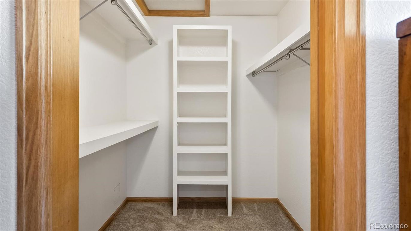 Interior, Walk-in Closets