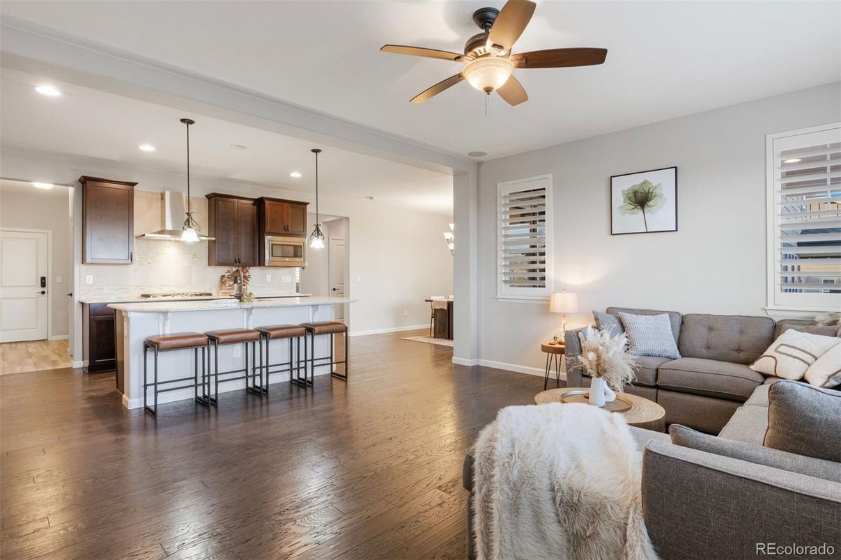 Interior, Kitchen, Living room, Pendant Lights, Recessed Lighting, Wood Texture Flooring