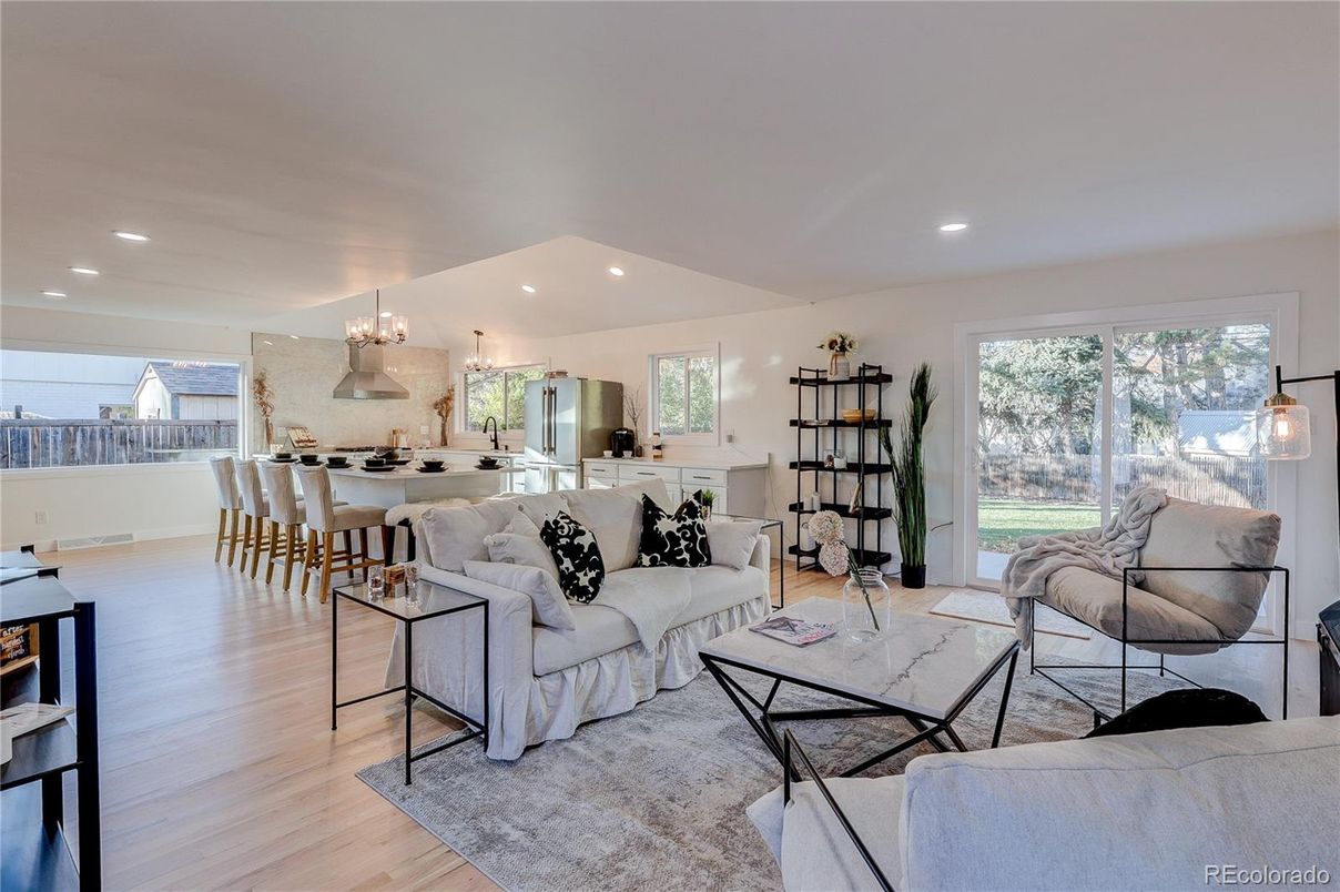 Chandelier, Dining room, Interior, Kitchen, Living room, Pendant Lights, Recessed Lighting, Wood Texture Flooring