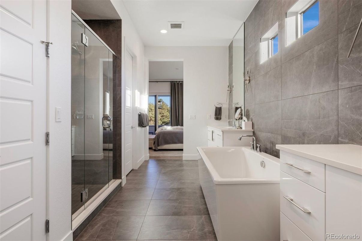 Bathroom, Bedroom, Glass Shower, Interior, Recessed Lighting