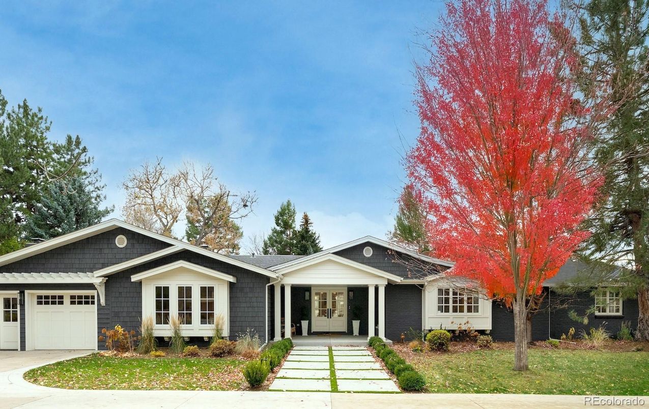 Attached, Exterior, Facade, Ranch