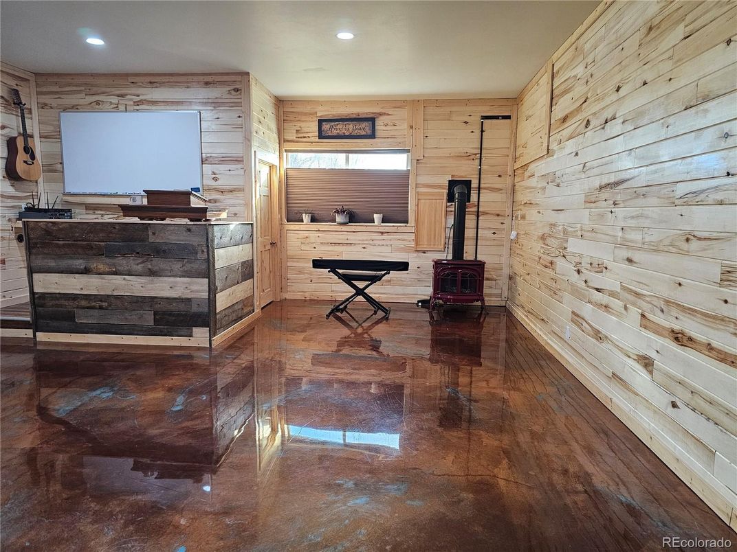 Interior, Recessed Lighting, Wood Texture Flooring, Wooden Walls