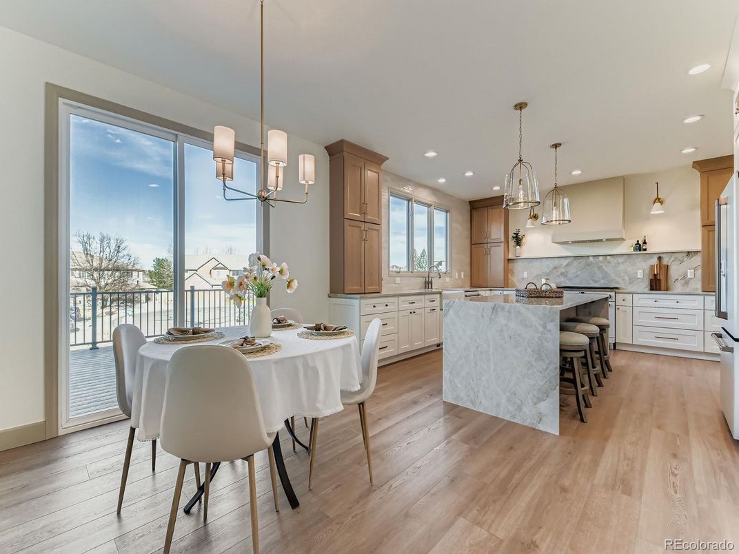 Chandelier, Dining room, Interior, Kitchen, Pendant Lights, Recessed Lighting, Wood Texture Flooring