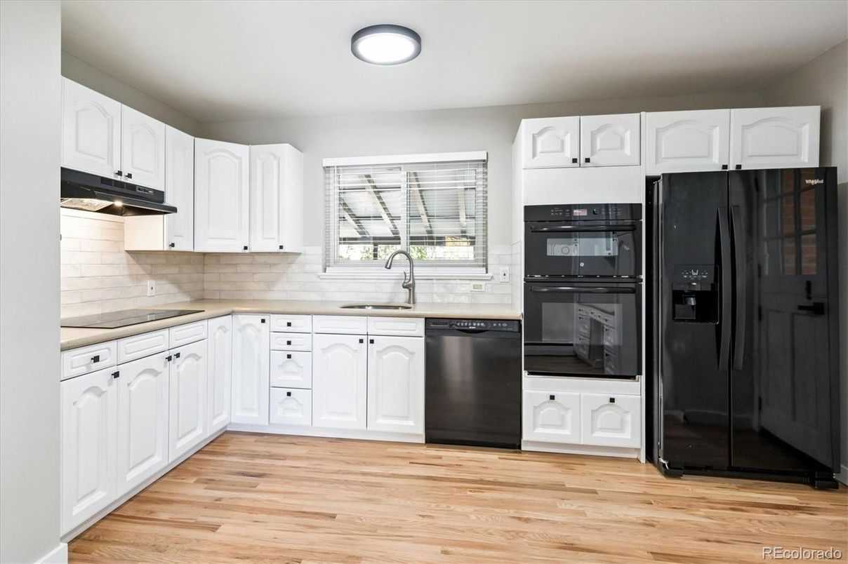 Interior, Kitchen, Recessed Lighting, Wood Texture Flooring