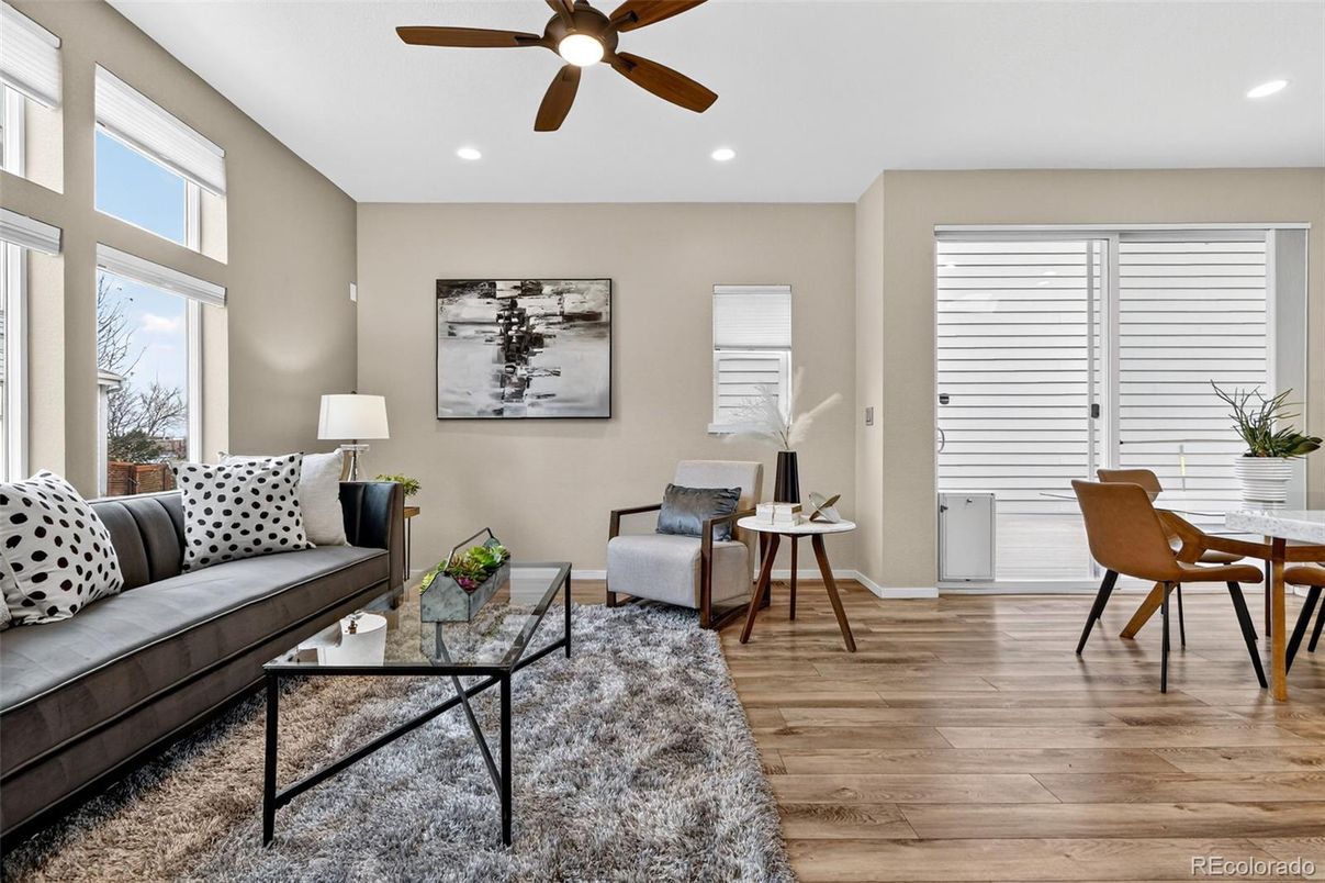 Dining room, Interior, Living room, Recessed Lighting, Wood Texture Flooring