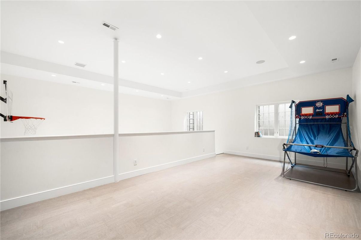 Interior, Recessed Lighting