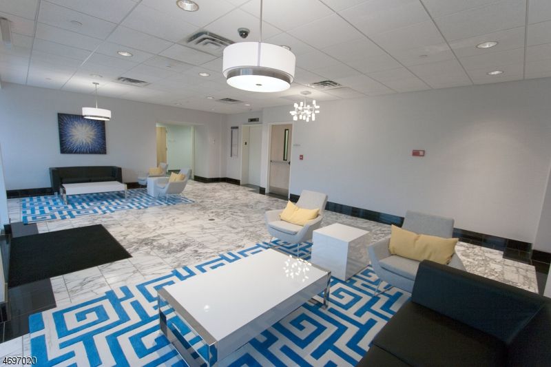 Interior, Living room, Pendant Lights, Recessed Lighting