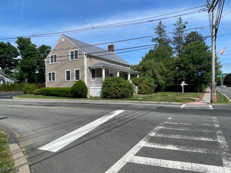 Exterior, Facade, Queen Anne Victorian