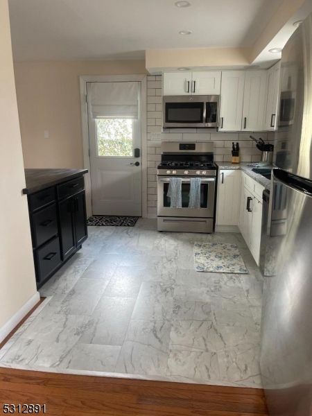 Interior, Kitchen, Marble, Recessed Lighting, Stainless Steel Appliances