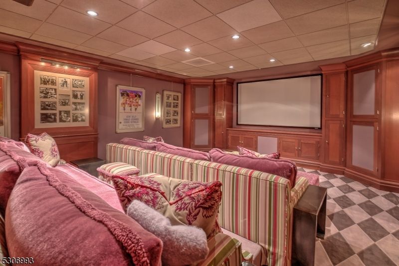 Interior, Projection Screen, Recessed Lighting, Theatre Room