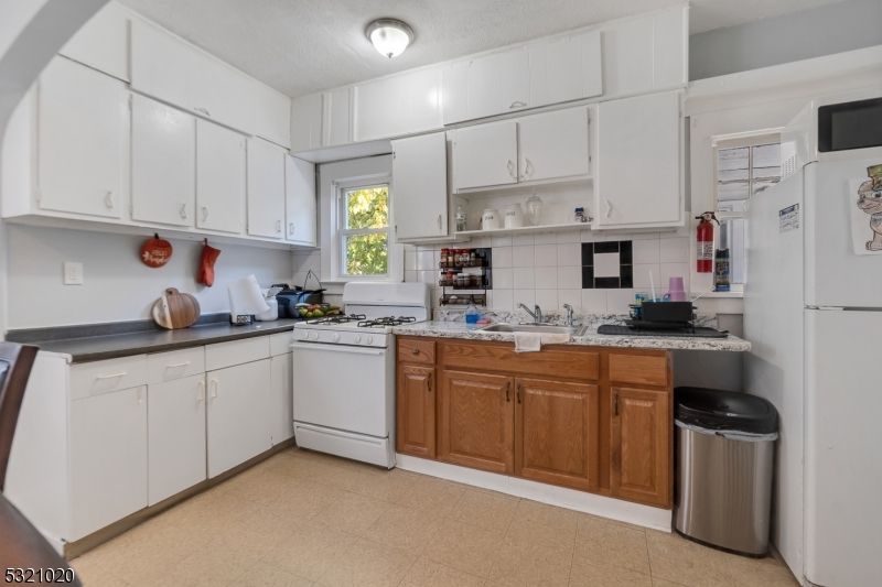 Interior, Kitchen, Tile Countertops
