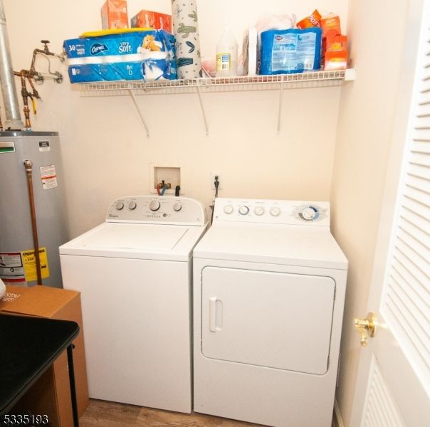 Interior, Utility Closets, Washer, Wood Texture Flooring