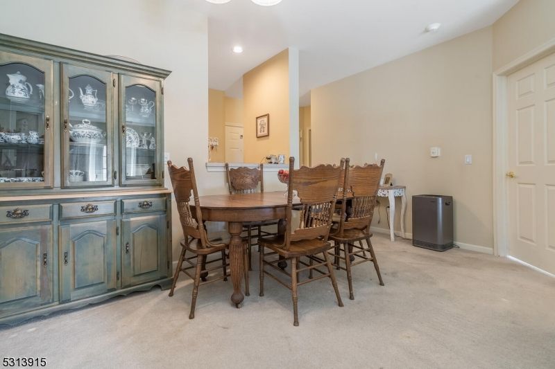 Dining room, Interior, Recessed Lighting