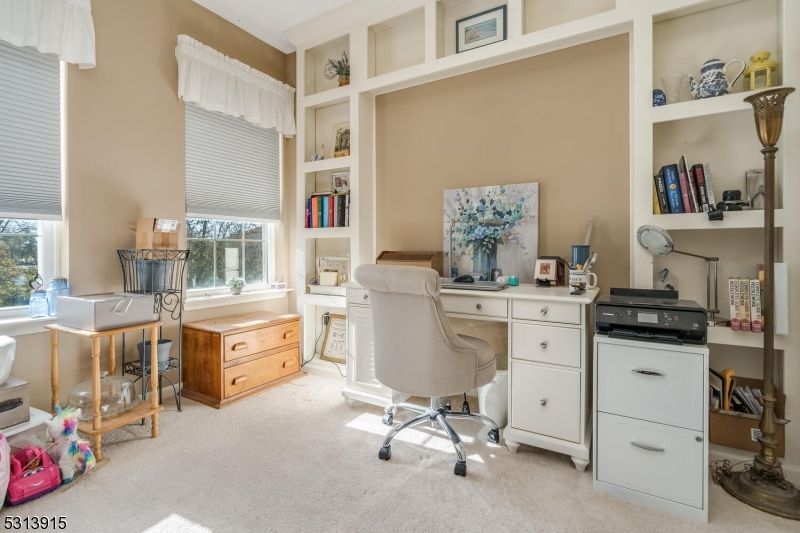 Home Office, Interior