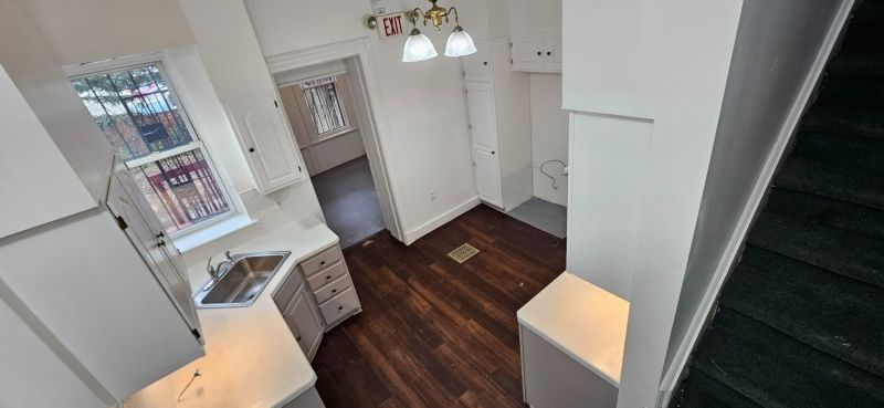 Interior, Pendant Lights, Wood Texture Flooring