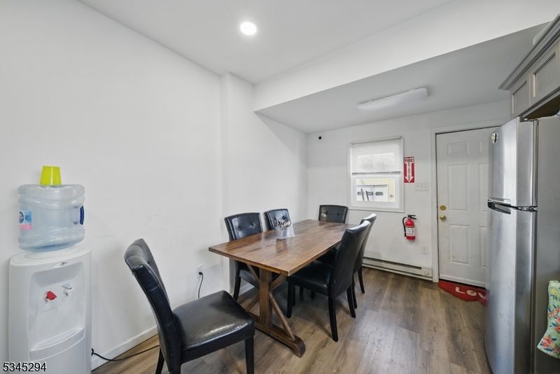 Dining room, Interior, Kitchen, Recessed Lighting, Wood Texture Flooring