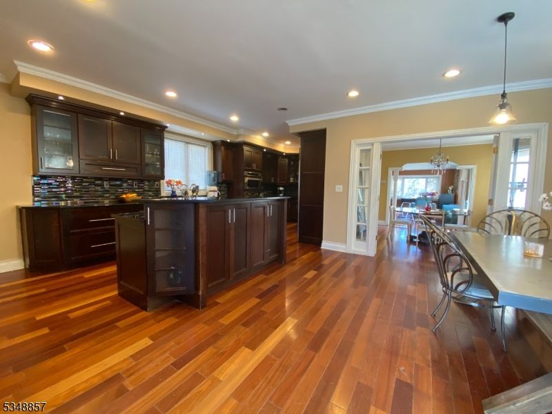 Dining room, Interior, Kitchen, Pendant Lights, Recessed Lighting, Wood Texture Flooring