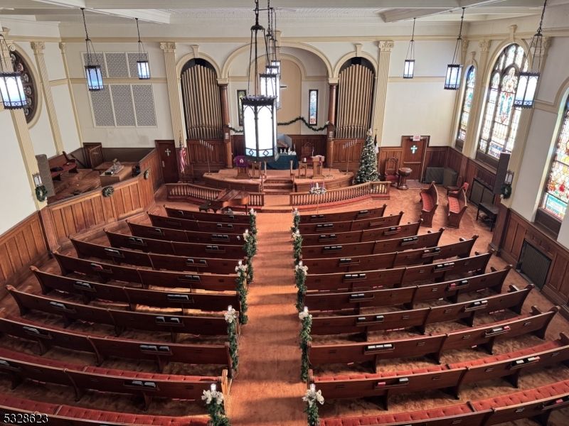 Interior, Pendant Lights, Wine Storage