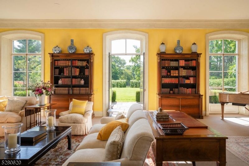 Interior, Living room, Piano