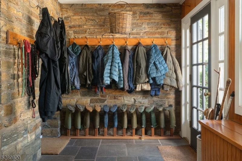 Interior, Stone Walls, Walk-in Closets