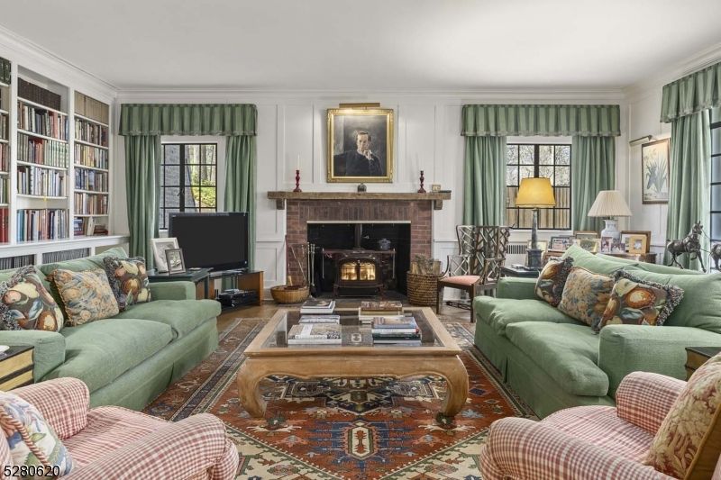 Fireplace, Interior, Living room