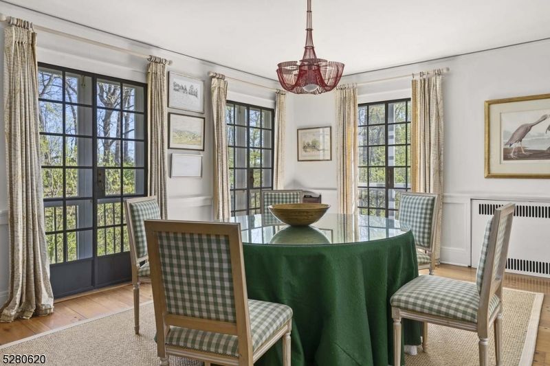 Chandelier, Dining room, Interior, Pendant Lights, Wood Texture Flooring
