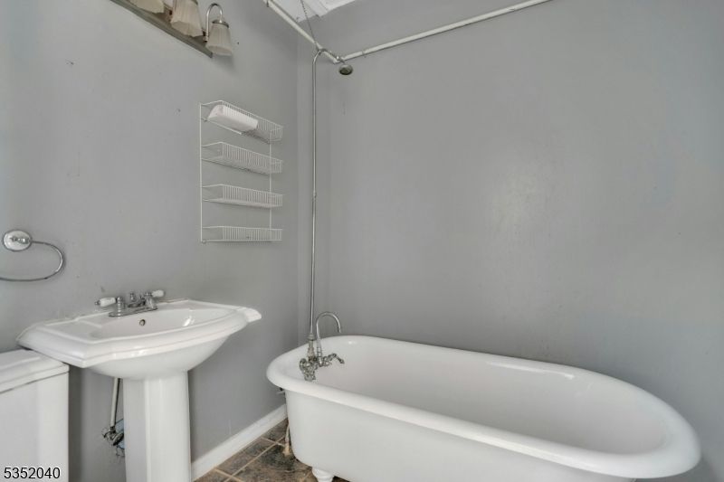 Bathroom, Free Standing Baths, Interior
