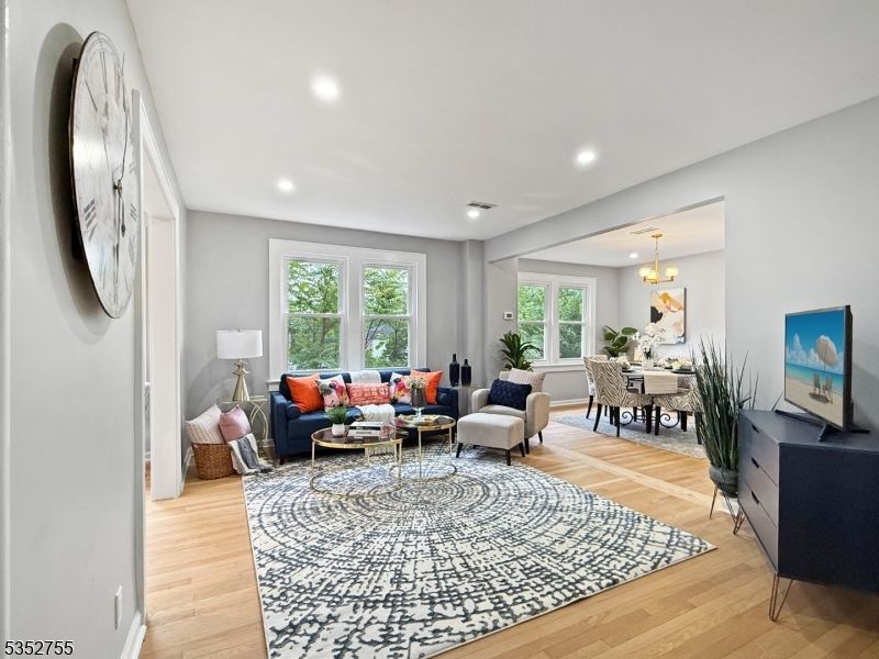 Dining room, Interior, Living room, Pendant Lights, Recessed Lighting, Wood Texture Flooring