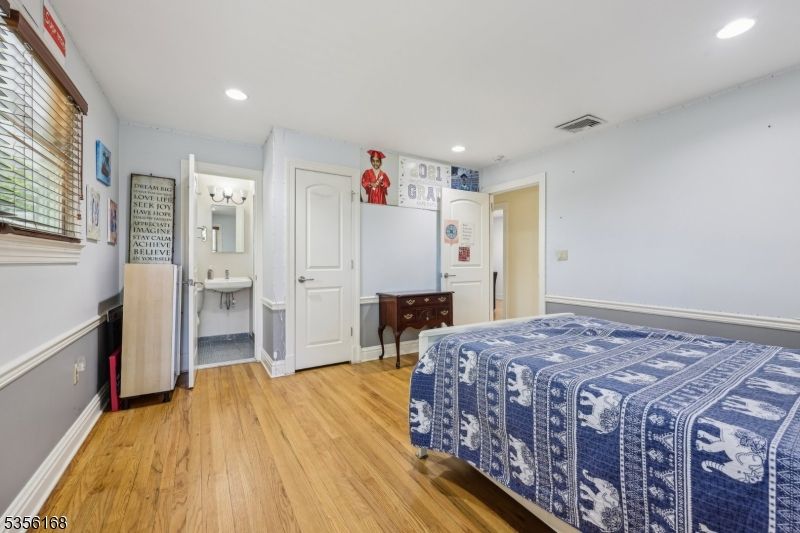 Bathroom, Bedroom, Interior, Recessed Lighting, Wood Texture Flooring