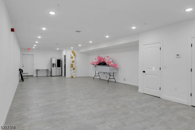Interior, Recessed Lighting