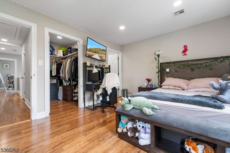 Bedroom, Home Office, Interior, Recessed Lighting, Wood Texture Flooring