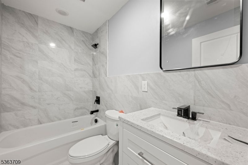 Bathroom, Interior, Marble Walls