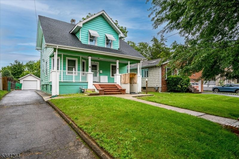 Backyard, Detached Garage, Exterior, Facade, Cape Cod