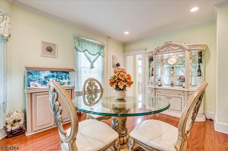 Dining room, Interior, Recessed Lighting, Wood Texture Flooring
