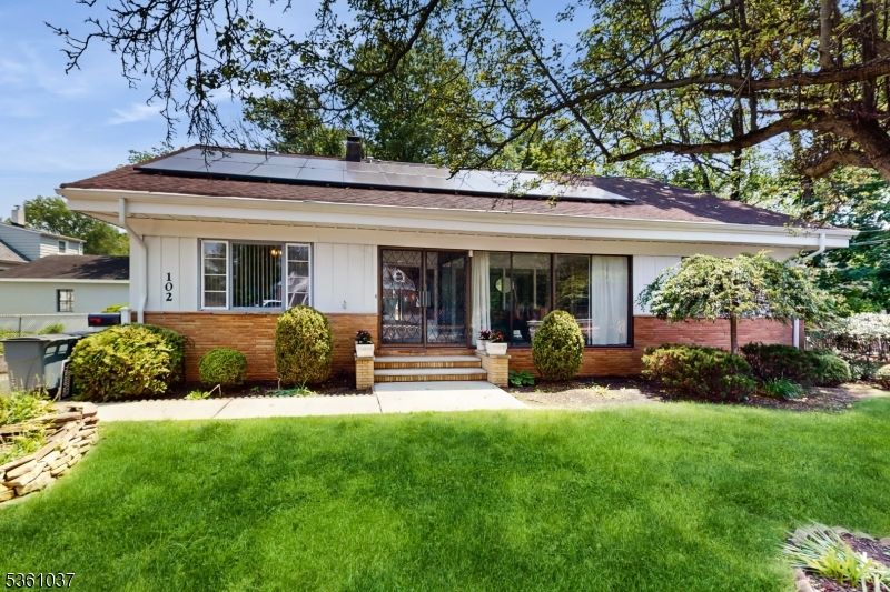 Exterior, Facade, Solar Panels, Ranch
