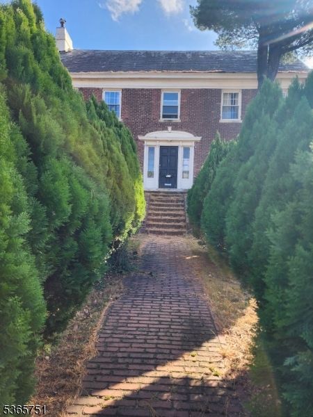 Exterior, Facade, Brick Facade, Georgian