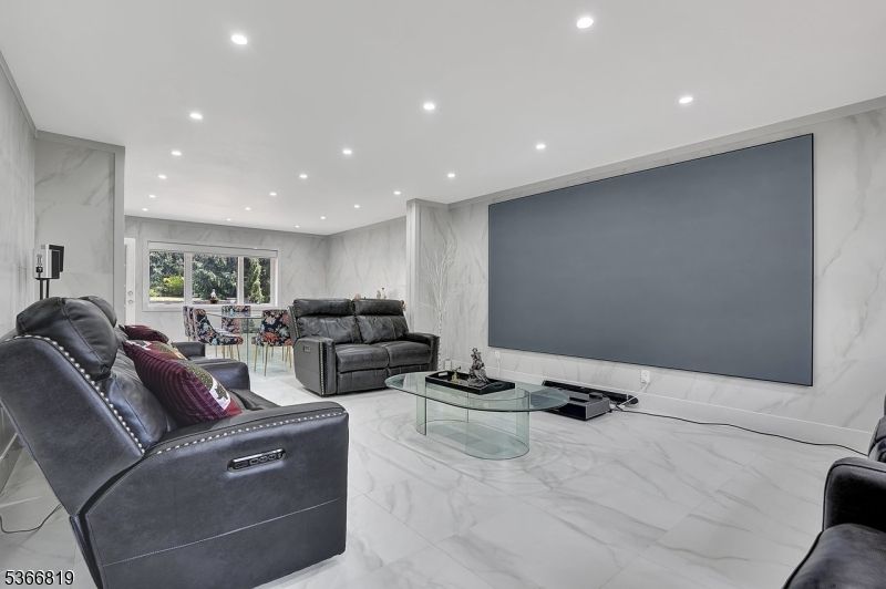 Interior, Living room, Marble, Marble Walls, Recessed Lighting