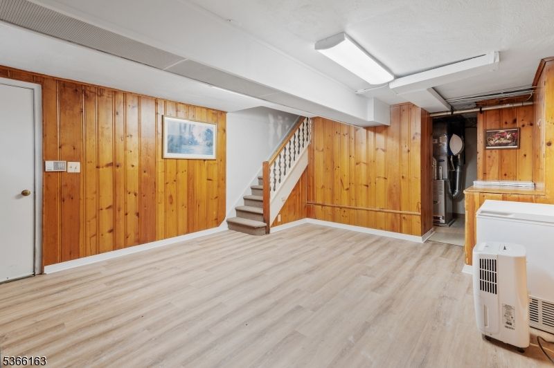 Empty room, Interior, Wood Texture Flooring, Wooden Walls