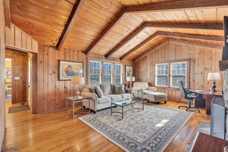 Home Office, Interior, Living room, Wooden Beams, Wooden Ceilings, Wood Texture Flooring, Wooden Walls