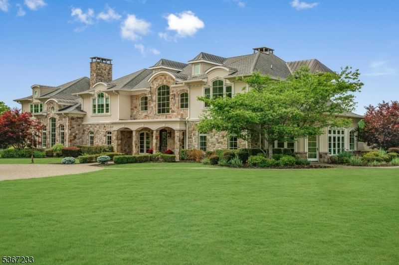 Backyard, Exterior, Facade, French Provincial