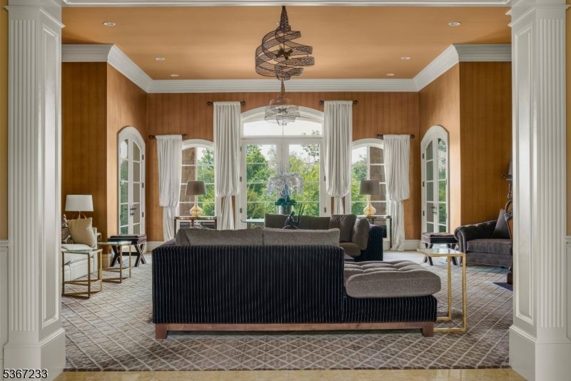 Interior, Living room, Pendant Lights, Recessed Lighting
