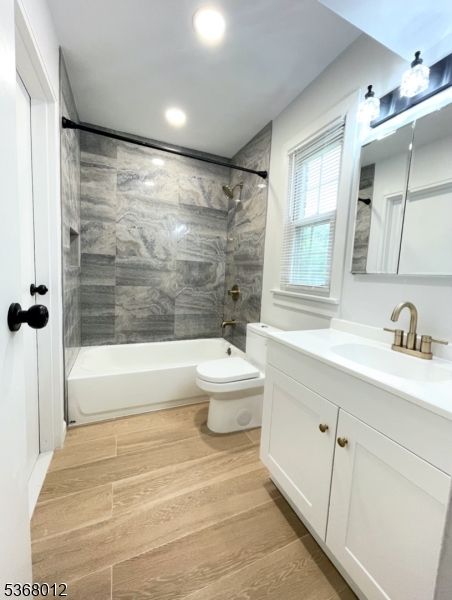 Bathroom, Interior, Marble Walls, Recessed Lighting, Wood Texture Flooring