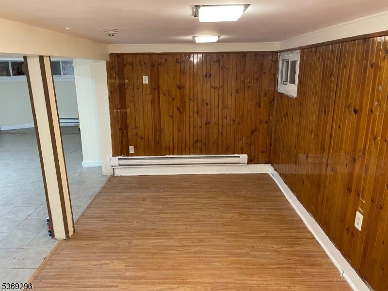 Empty room, Interior, Wood Texture Flooring, Wooden Walls