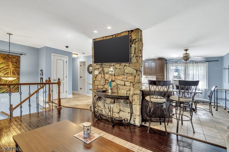 Dining room, Interior, Recessed Lighting, Stone Walls, Wood Texture Flooring