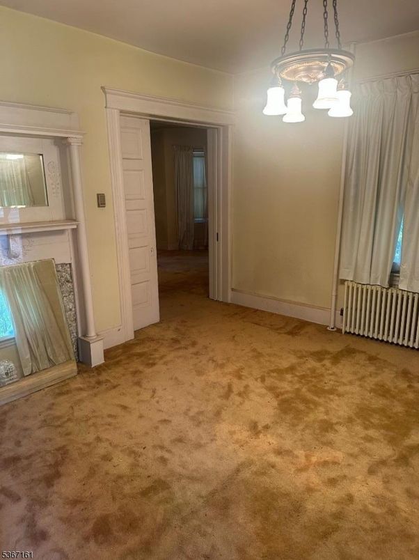 Empty room, Interior, Pendant Lights