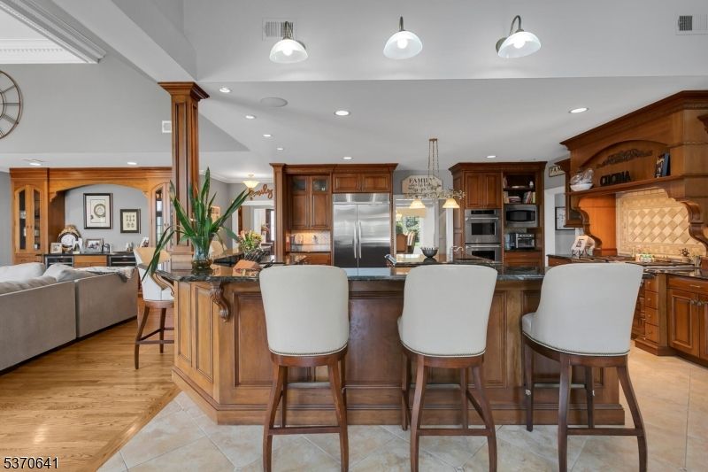 Interior, Kitchen, Living room, Pendant Lights, Recessed Lighting, Stainless Steel Appliances, Wood Texture Flooring