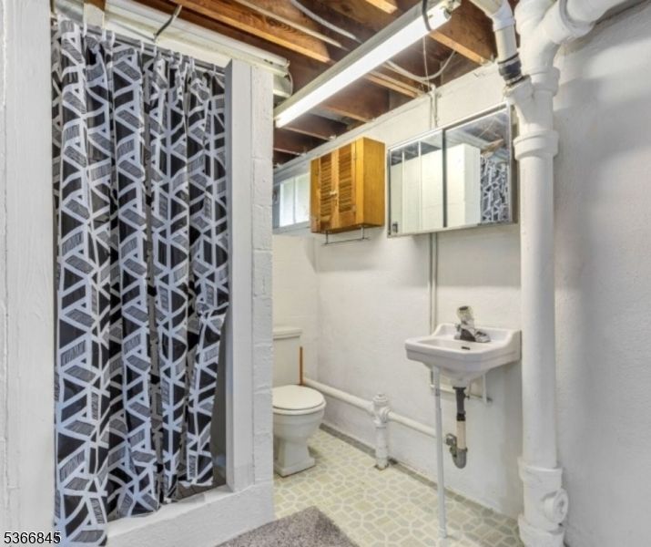 Bathroom, Interior, Wooden Beams, Wooden Ceilings