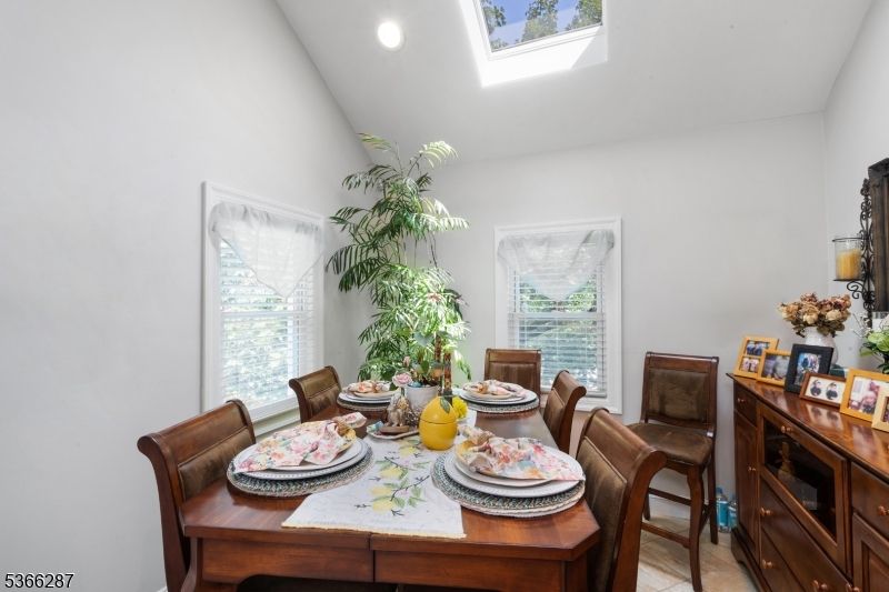 Dining room, Interior, Recessed Lighting